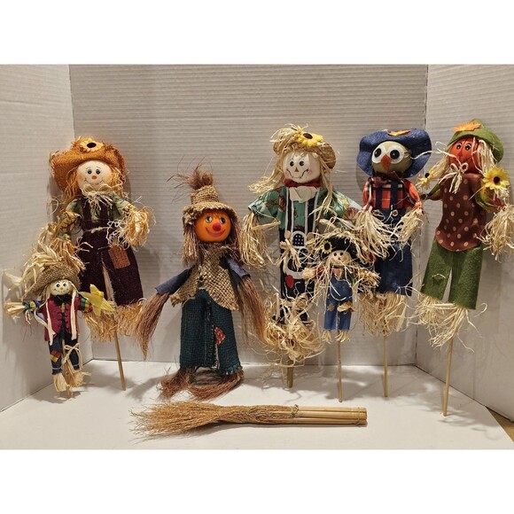 Adorable Lot of 7 Fall Harvest Scarecrow Decorations w/Broom - 6" to 20" - Picture 9 of 9